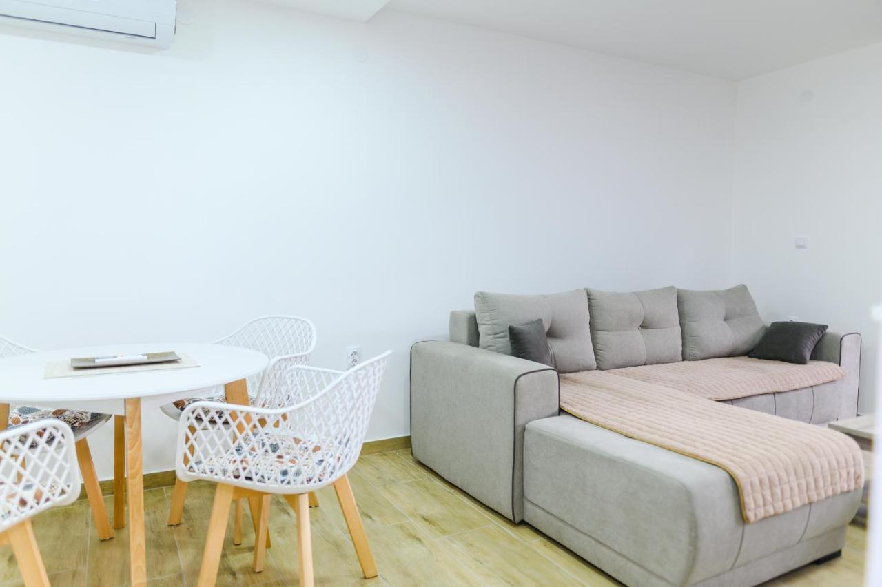 Apartman Dina Soko Banja Exterior foto